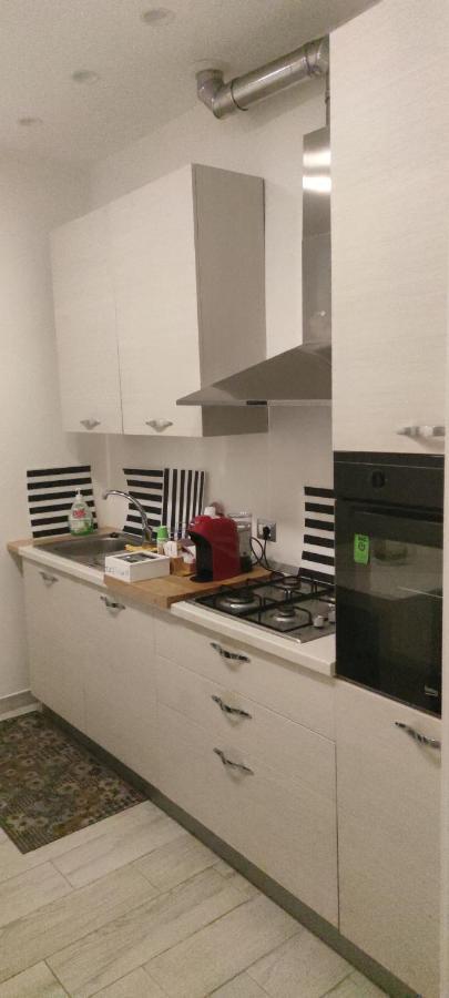 Guest House Via Milano กาตันซาโร ภายนอก รูปภาพ